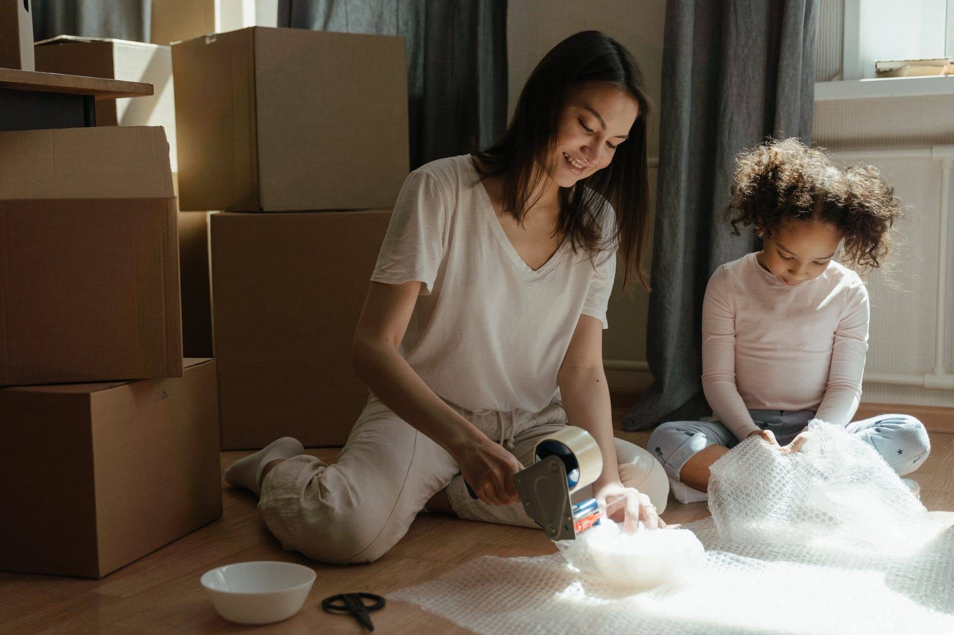 How Do You Pack Dishes for a Move in Santa Maria?
