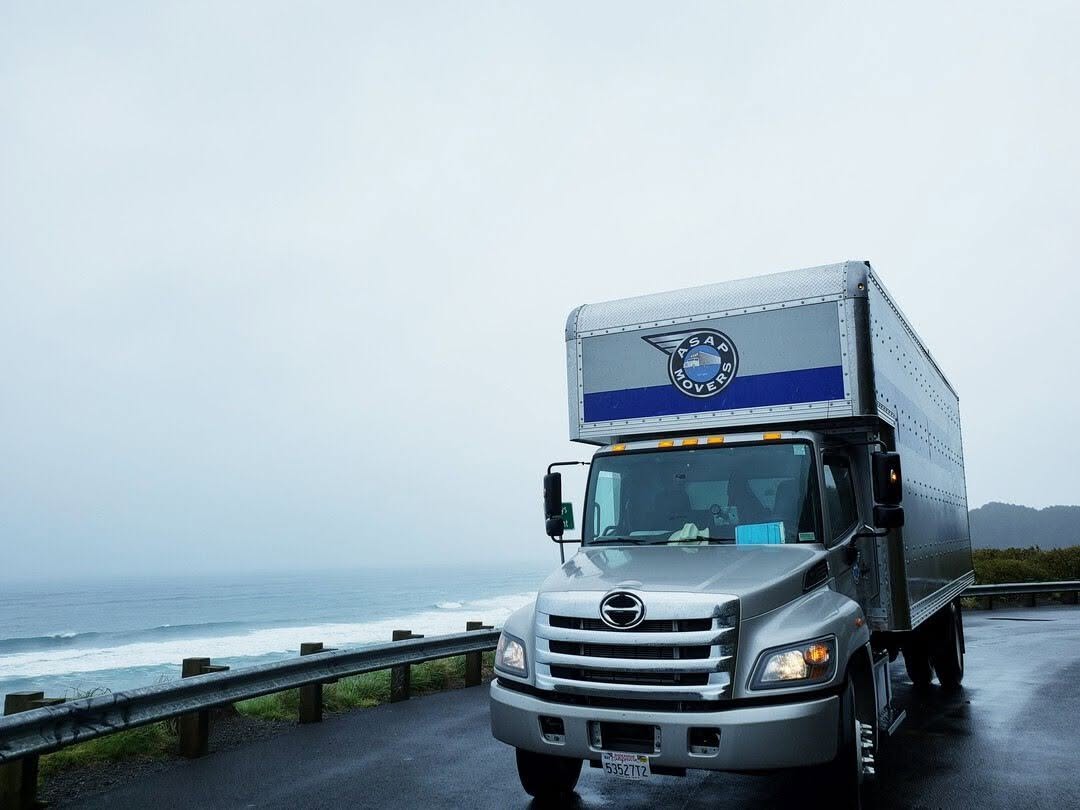 What Happens if It Rains on Moving Day in Santa Maria?